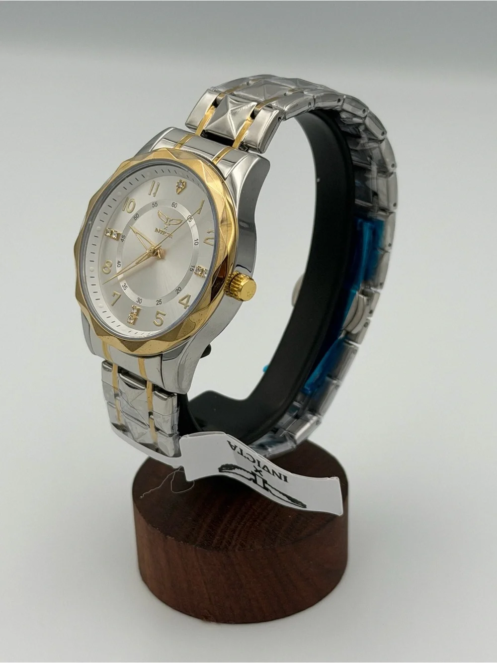 NEW Invicta Specialty 69023 Men’s Two-Tone Quartz Watch 41mm With Box